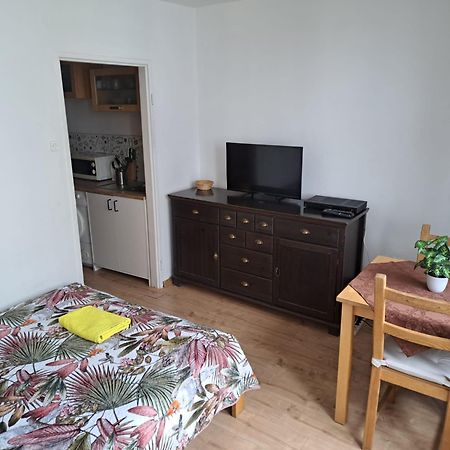 Kwatera Na Wspolnej Warschau Buitenkant foto